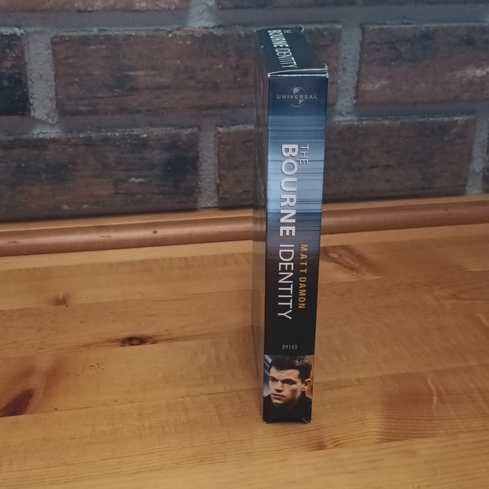 The bourne identity vhs Videotape - Picture 5 of 9